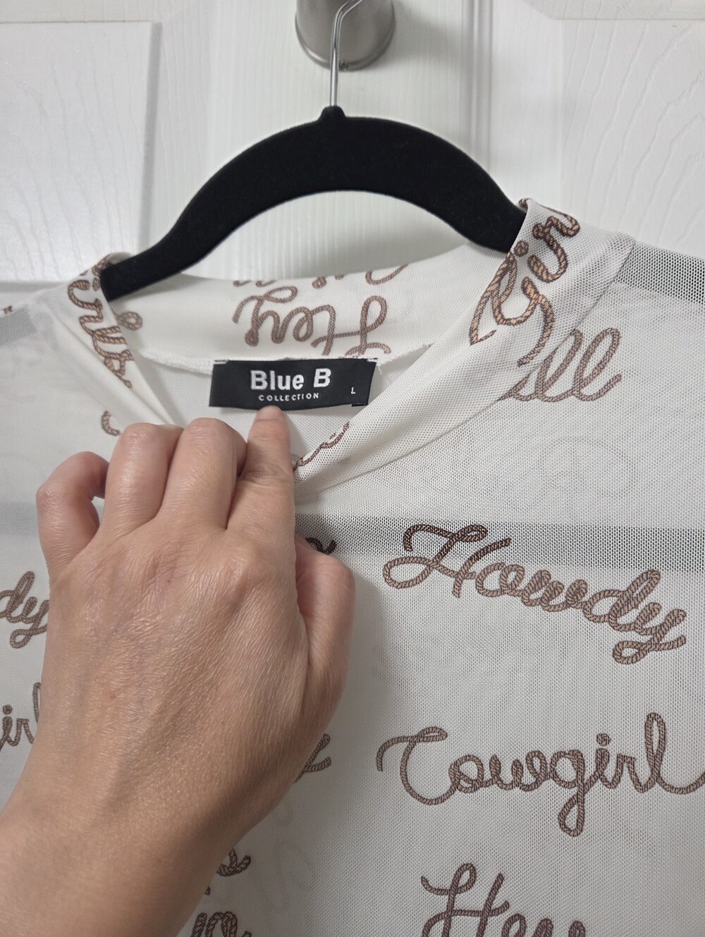 Western Mockneck Sheer Cream Graphic Long-Sleeve Top Rodeo Howdy Script Large - Picture 11 of 11